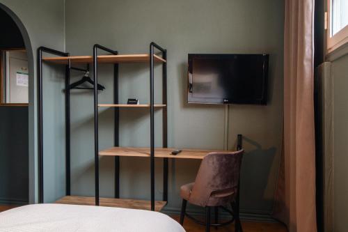 First Hotel Statt - image 11