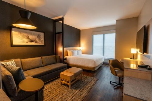 King Room with Sofa Bed - High Floor