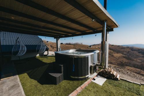 Omgeving, Magia Muntelui in Valea Manastirii