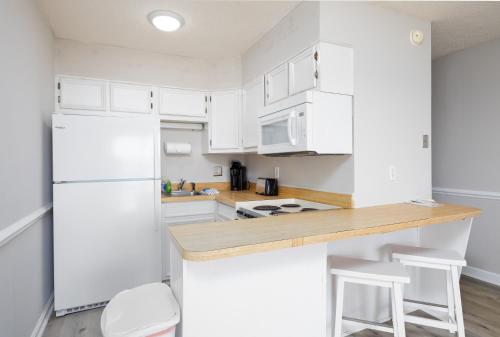 Sun of a Beach- Your Ultimate Beachy Getaway Sun of a Beach- Your Ultimate Beachy Getaway