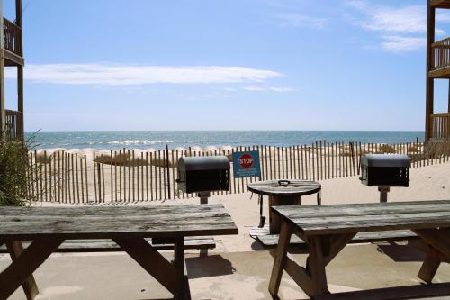 Sun of a Beach- Your Ultimate Beachy Getaway Sun of a Beach- Your Ultimate Beachy Getaway