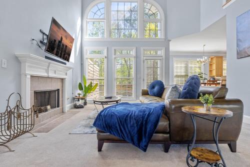 Family-friendly Ellenwood Home with Parking & Deck in Ellenwood, Vereinigte Staaten von Amerika