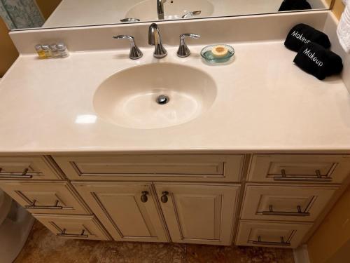 Tybee Retreat Whole Building Tybee Retreat Whole Building