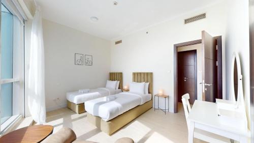 Vacationer l High Rise 2 Bedroom Apartment l Free parking & Pool Access, Dubaj (zdjęcie 4)