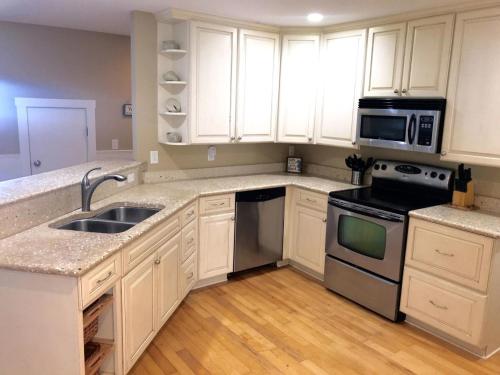 Tybee Retreat Unit 4 Tybee Retreat Unit 4