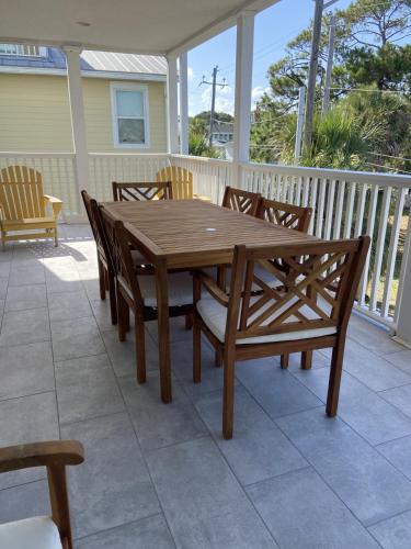 Tybee Retreat Unit 4 Tybee Retreat Unit 4