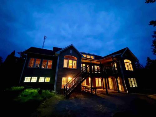 16 Acre Bruce Peninsula Forest Escape in Pike Bay (ON)