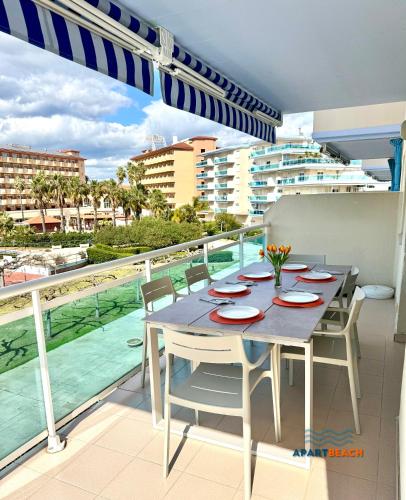 APARTBEACH LOS JUNCOS 2 RESIDENCIAL y JUNTO PLAYA - Tap to explore photos