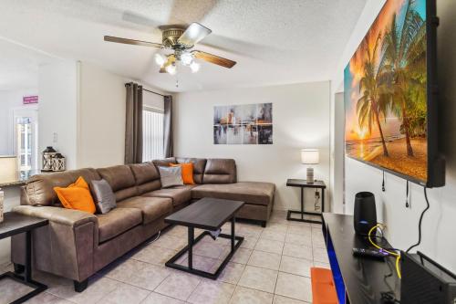53 Vacation Home With A Large Pool Near The Disney Attractions!