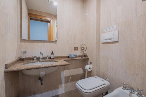 Exclusive Campo dei Fiori Flat, Roma (foto 9)