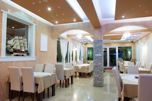 HOLIDAY apartments & rooms - image 9