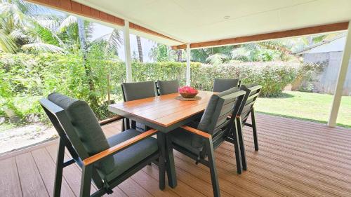 Erkély/terasz, TeMakatea Villa in Matavera