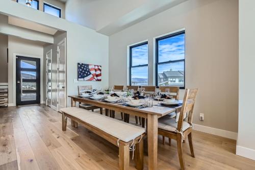 Deer Valley Mountain Luxury at Jordanelle! 893 townhouse - image 5