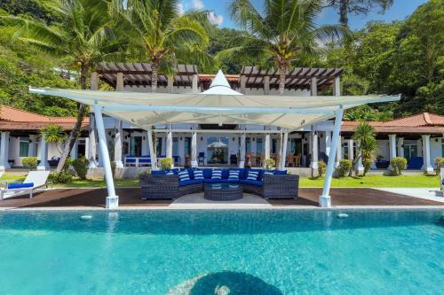 Spectacular Ocean Views 8BR Pool Villa Sawan in Patong! Relax & Play - Billiard, Table football, Gym & Sauna!