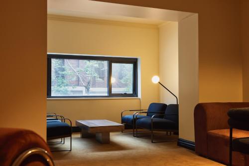 Hotel Diplomat Sydney - image 13