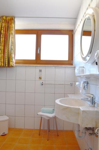Hotel Karin - image 4