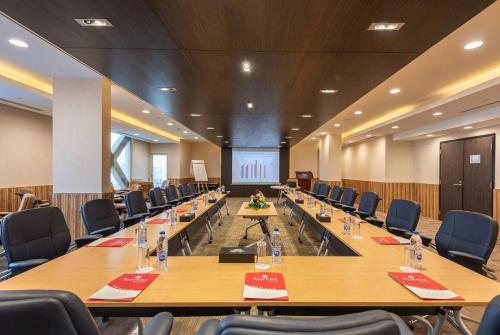 658522864 Ramada Hotel & Suites by Wyndham Al Qassim