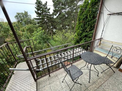 Triple Room with Terrace image 5