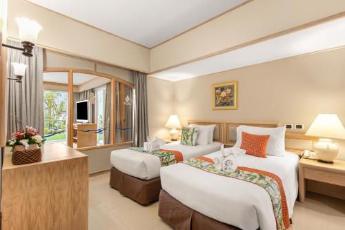 Family Suite (2 bedrooms) image 8