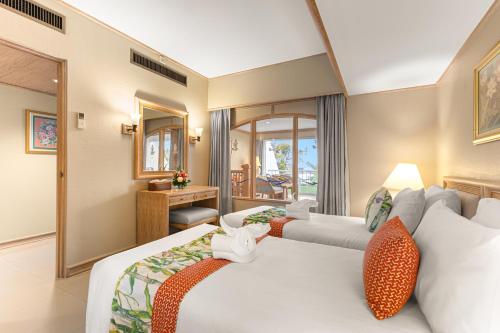 Family Suite (2 bedrooms) image 10