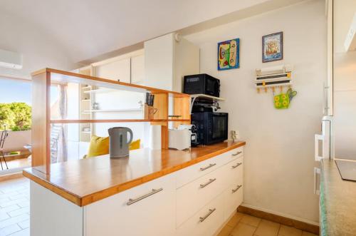 Charmant appartement 4 personnes vue mer in La Fontonne