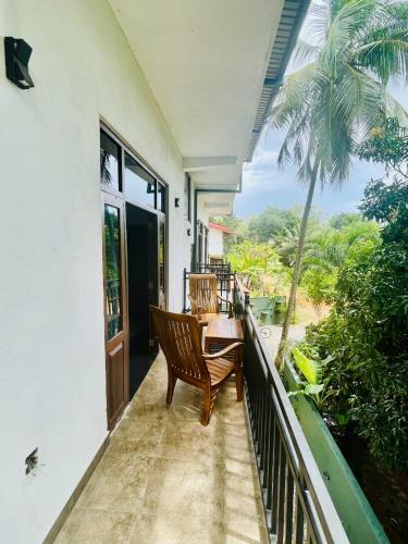 Erkély/terasz, Thinaya Lake Resort in Anuradhapura