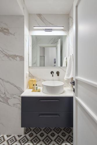 The Athenian Chic Elegant Apartments in Kolonaki - image 4