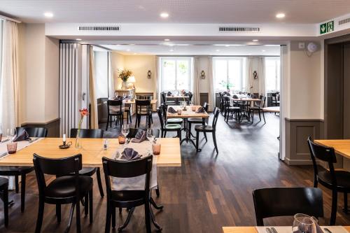 ห้องอาหาร, Landgasthof Adler in ไรน์เฟ็ลเด็น