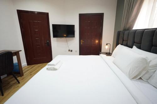 Three-Bedroom House image 10