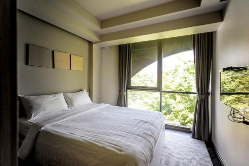 Standard Double room in Collection O The Spades Hostel