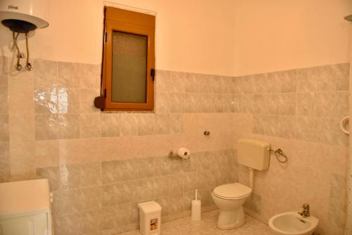 Three-Bedroom Apartment with Sea View image 2
