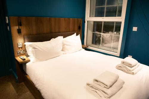 The Dirty Liquor Hotel - image 3