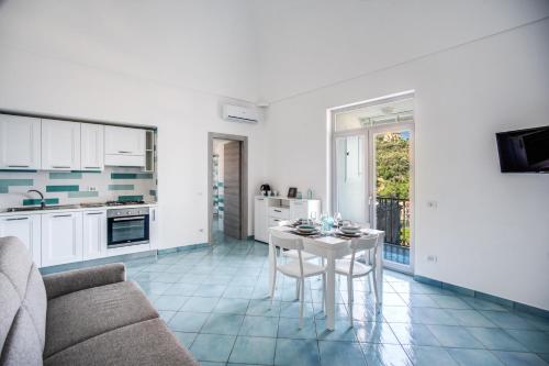 One-Bedroom Apartment image 6