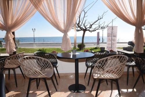 餐飲選擇, Star Beach Resort in 麥克里吉亞洛斯