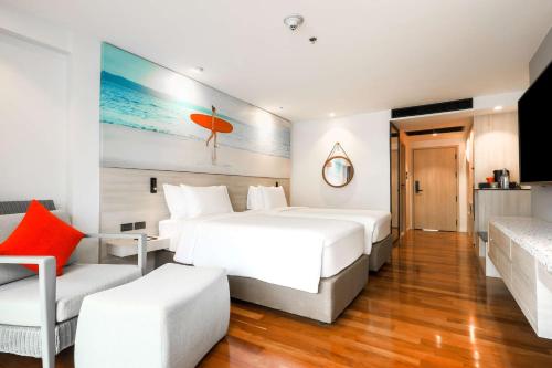 room detail thumbnail 1