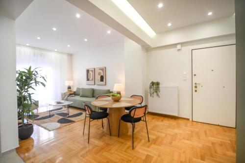 LIV - Marvelous Apartment Near Acropolis, Ateny
