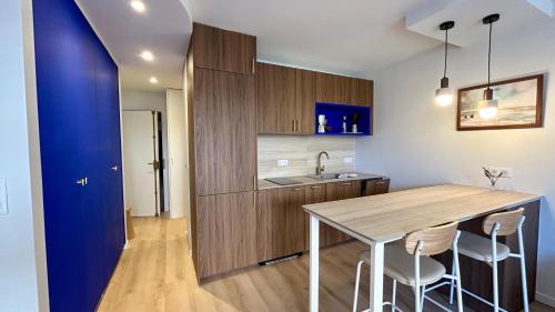 La Maison Bleu 2