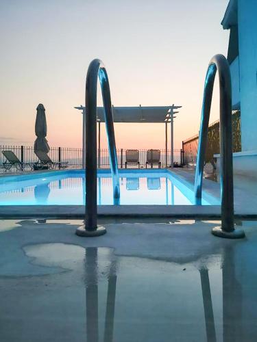 景觀, Pouletis Aetheria Suites-Luxury Seaview Stay with Pool in 阿克羅吉亞利