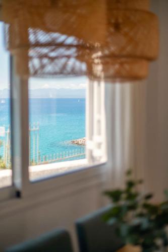 景觀, Pouletis Aetheria Suites-Luxury Seaview Stay with Pool in 阿克羅吉亞利