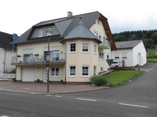 Weingut u. Gästehaus Menten