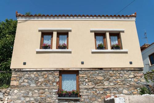 Calypso 2 Rural Experience at the heart of Makri, Mákri