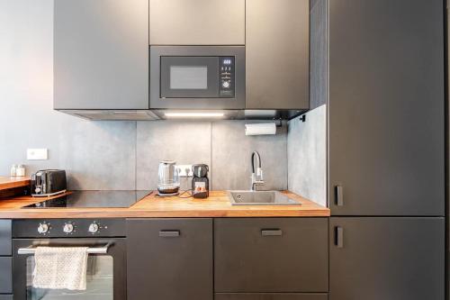 Place of Grace - A Few Steps From the Museum