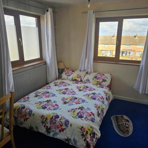 Peace and Love House in เคนท์