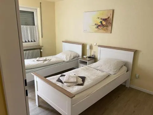 Ferienwohnung mit 4 Betten - Balkon - Küche in Fuldabrück, Deutschland