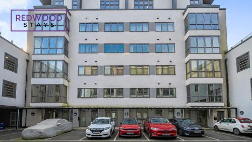 Exterior view, Premium Serviced Apartment in Basingstoke Town Centre By Redwood Stays in Basingstoke