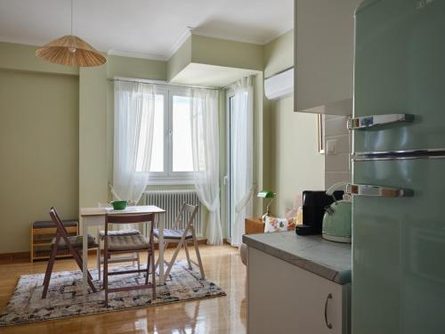 Stunning-Classical 1bd apartment, Atény