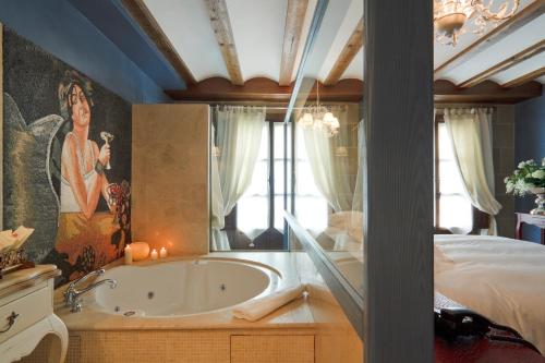 Double Room with Spa Bath