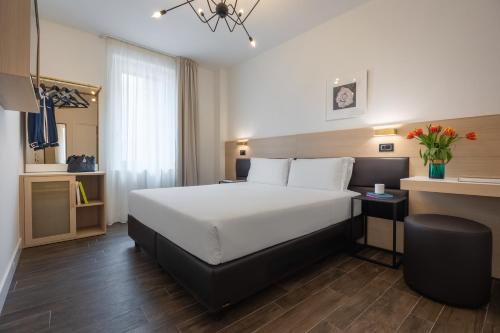 Globus Urban Hotel - image 7