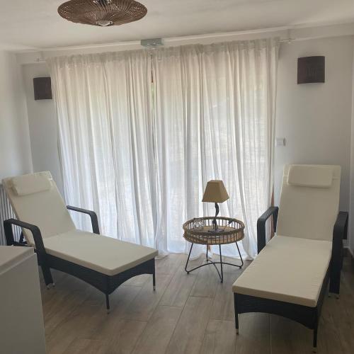 Gîte bien-être Balnéo Sauna à usage privatif (Gite bien-etre Balneo Sauna a usage privatif) in Le Bessat