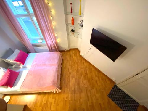 Pink Gem, Kamppi, Helsinki (zdjęcie 9)